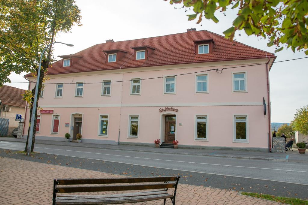 St. Hubert Hunting Lodge Ogulin Exterior photo