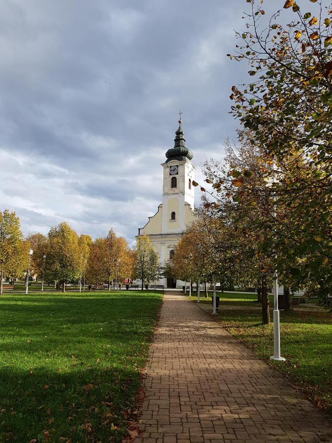 St. Hubert Hunting Lodge Ogulin Exterior photo